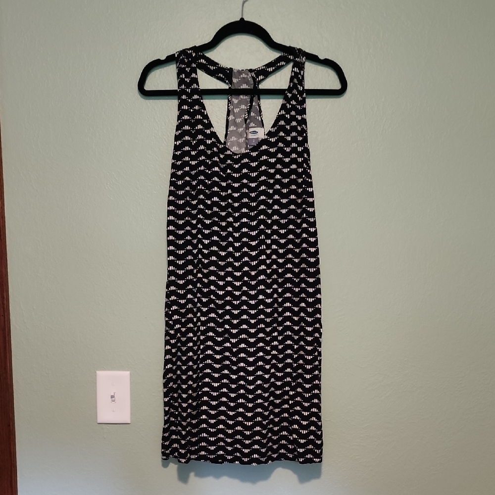Old Navy Black and White Geometric Dress